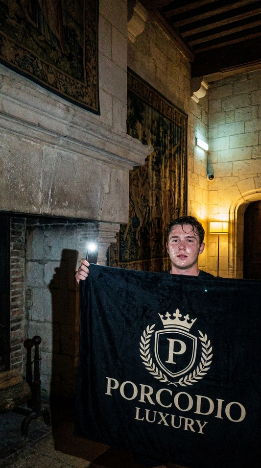 Porcodio® Luxury Only the Rich survive Throw Blanket